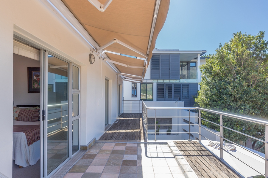 To Let 4 Bedroom Property for Rent in Tamboerskloof Western Cape